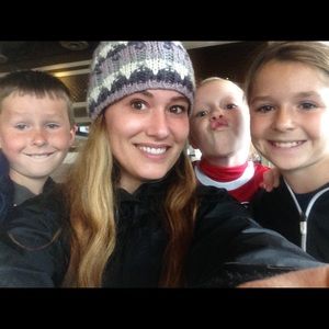 Meet your Posher, Brooke